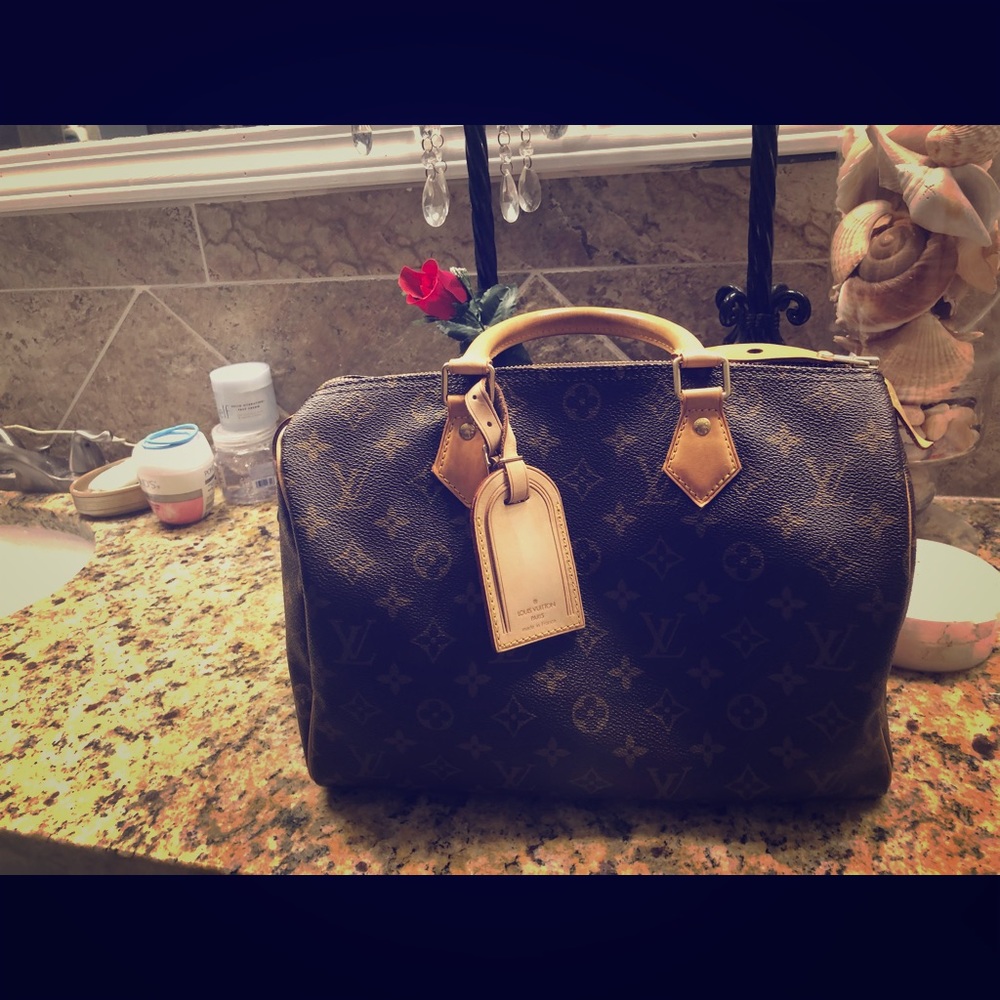 Louis Vuitton speedy 30
